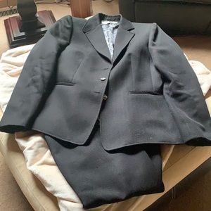 Tahari W10 Black Pantsuit